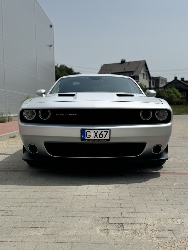 Sprzedam Dodge Challenger 3.6 v6 2020r Automat