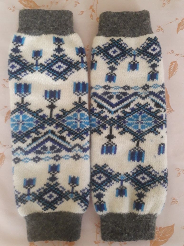 Nowe getry, ocieplacze na nogi, dług. 39 cm.