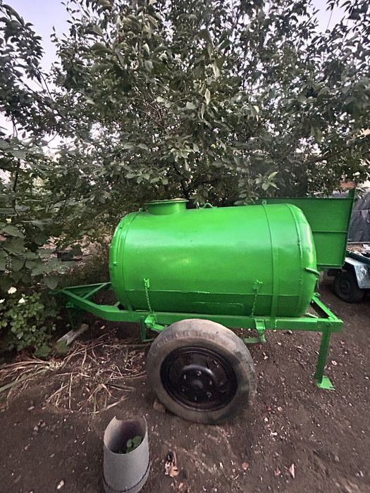 Оприскувач, розкидач добрив, бочка, прицеп