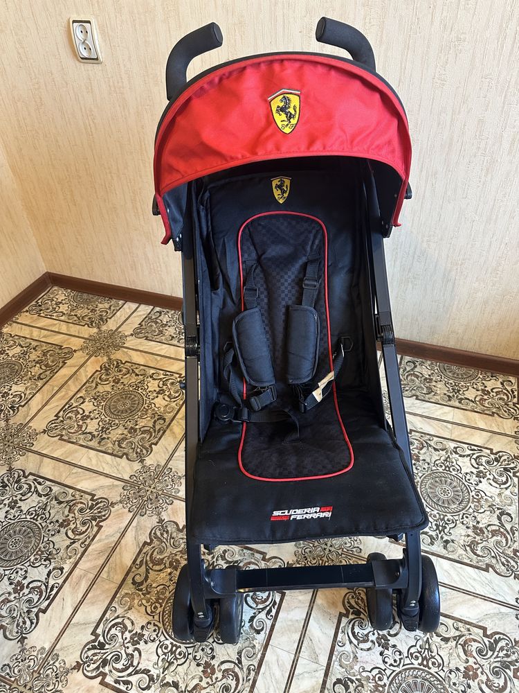 Прогулочная коляска Ferrari (Carrello)