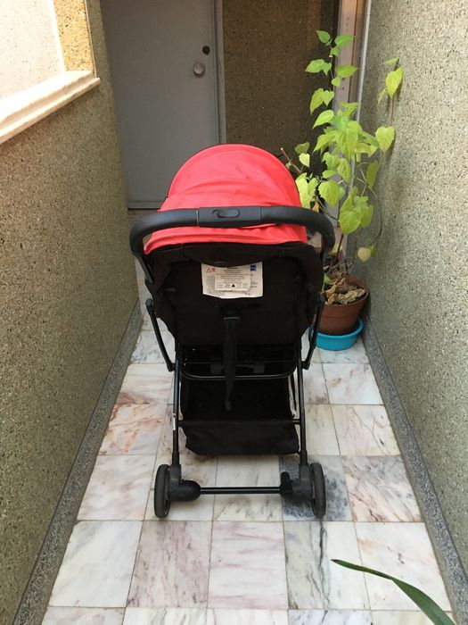 Carrinho de bebé sem ovo