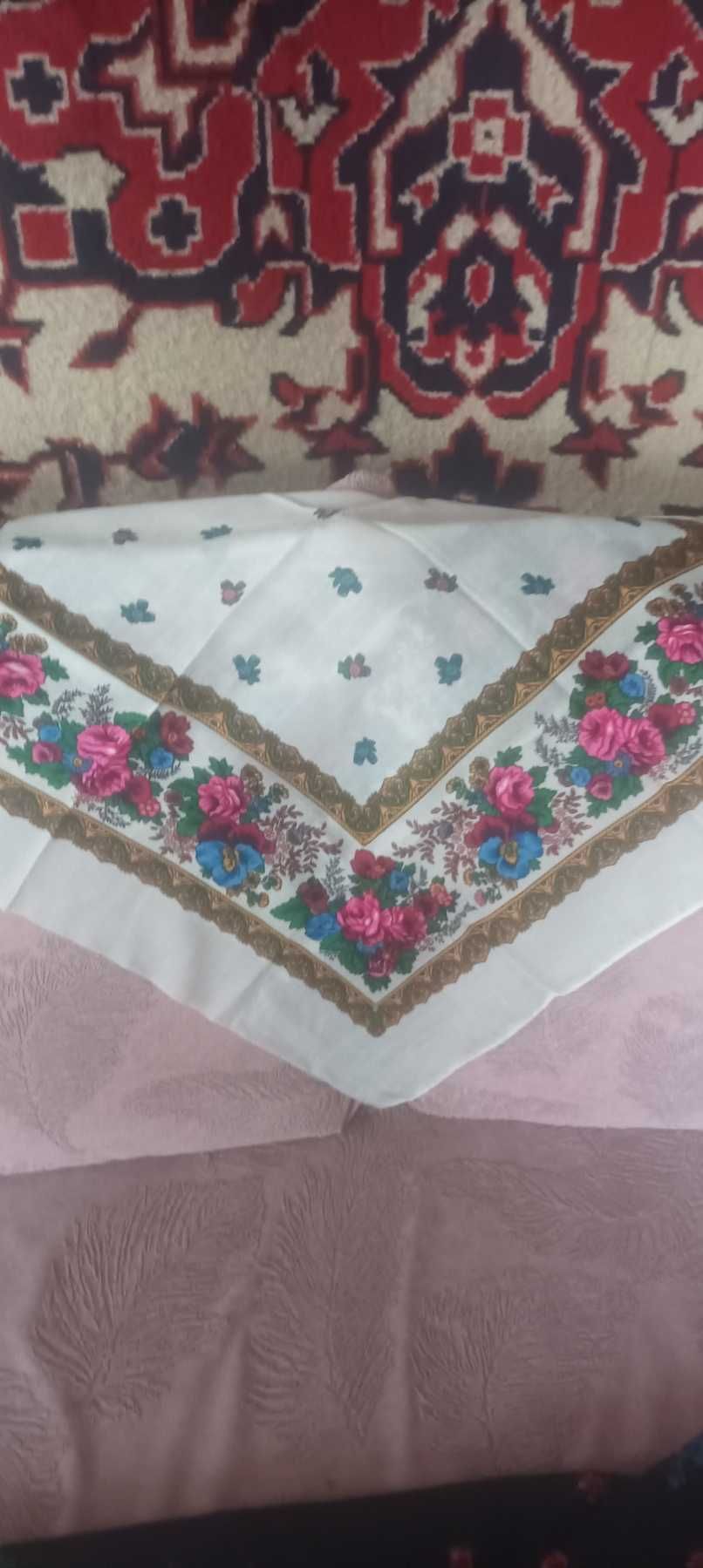 Шерстяные платки