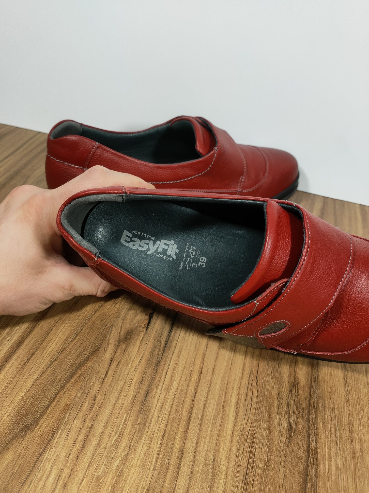 Buty EasyFit Handcrafted in Portugal skórzane rzepy r. 39 25,5cm