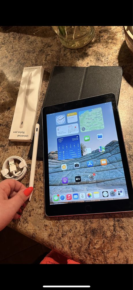 Tablet iPad Apple 10.5” iOS 17.4 - PROCREATE + nowy rysik