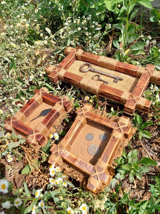 Картины со старинным ключом 1700 г, монетами, наконечниками