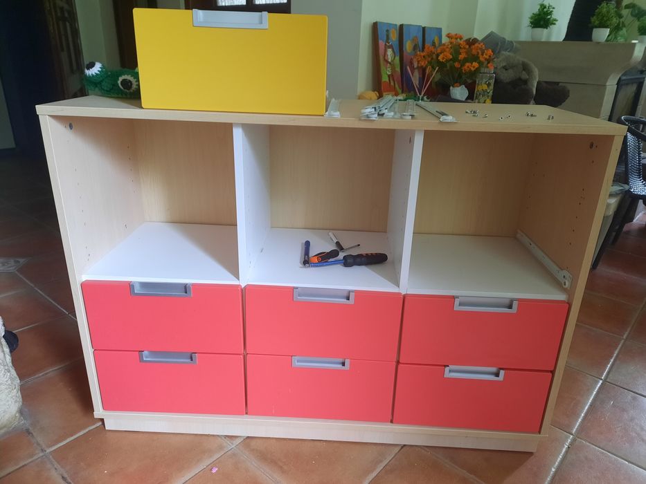 Szafka z szufladami idealna do spizarni, pokoju dziecięcego  117x87x42