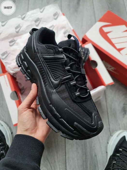Чоловічі кросівки NIKE ZOOM VOMERO ROAM чорний 1449TP ЗНИЖА
