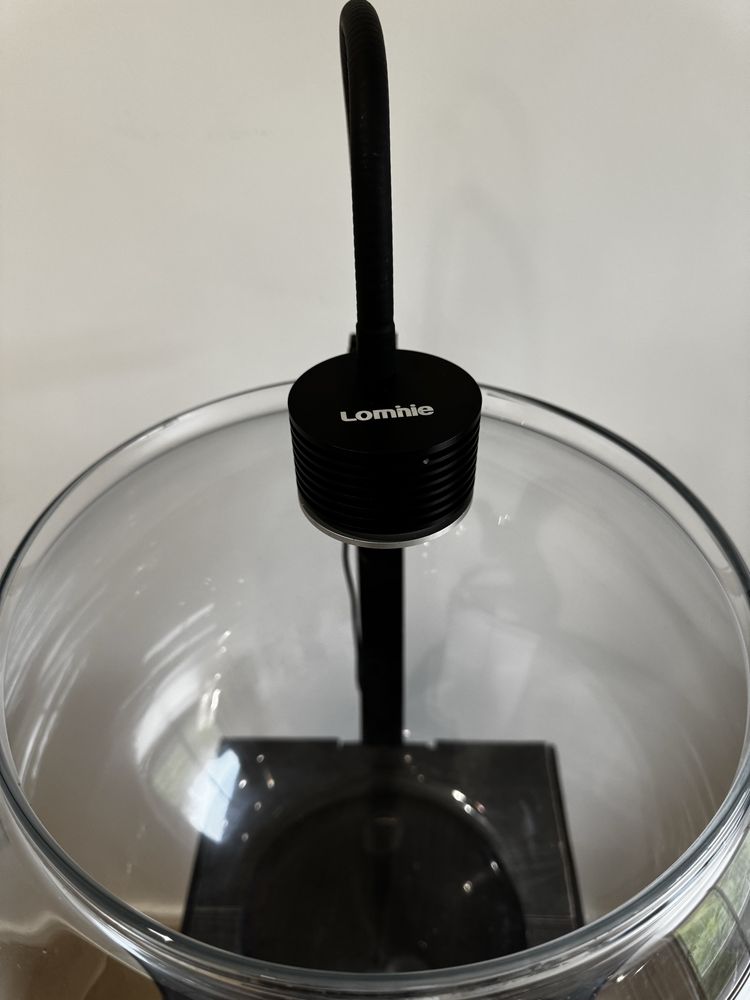 Aquário 50L com Móvel de Vidro e Iluminação Wi-Fi