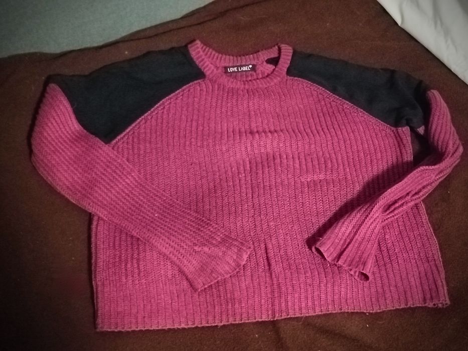 Swetr damski z siateczką