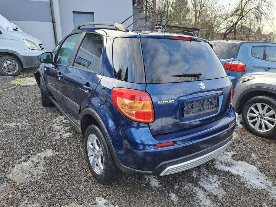 Suzuki Sx4 1.6 benzyna uszkodzony pali jezdzi