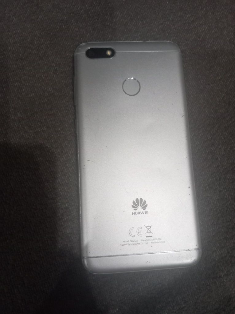 Huawei p9 lite mini + ładowarka i obudowa
