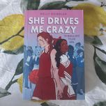 Książka młodzieżówka - "She drives me crazy"