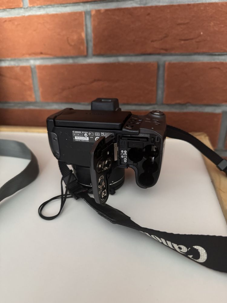 Canon PowerShot S5 IS