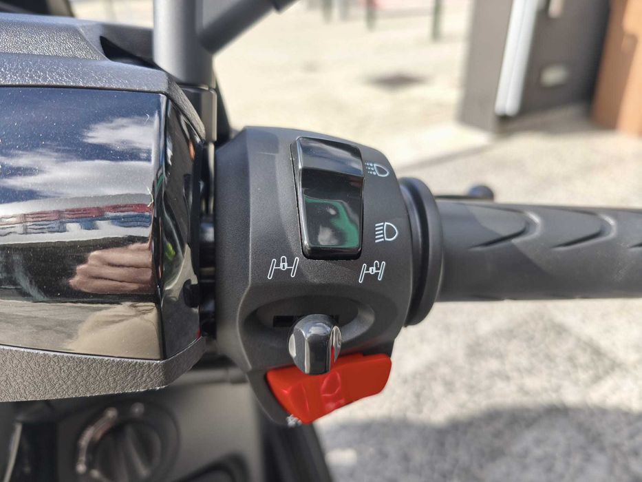 Peugeot Metropolis 400SW carta B