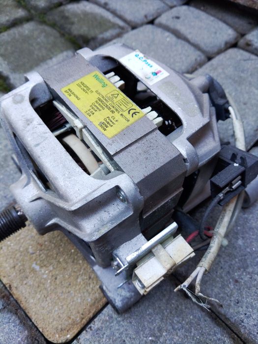 Електричний двигун до пральної машинки