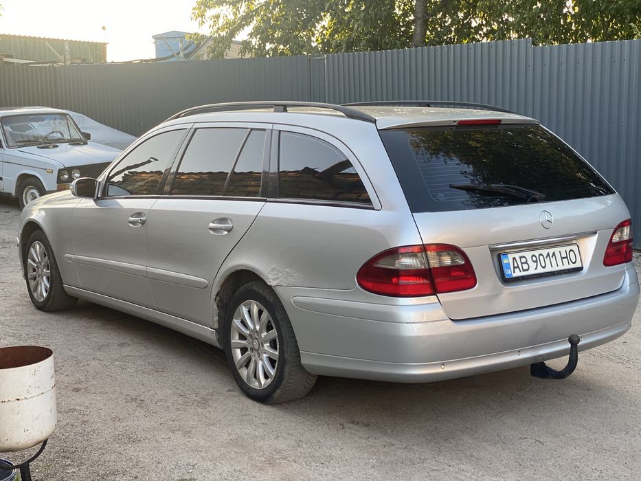 Mercedes-Benz E-Class 2005