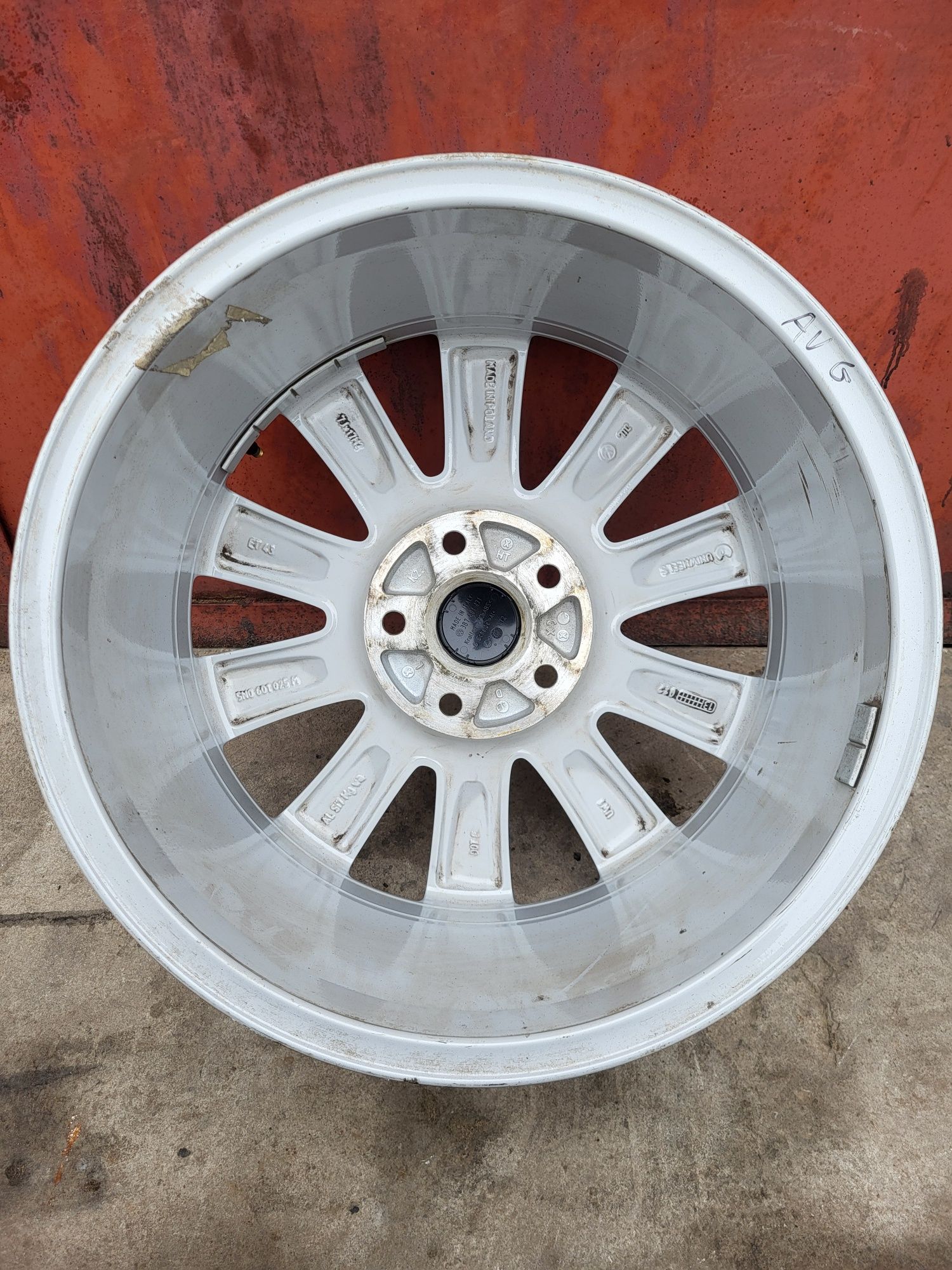 Диски R17 5x112 7Jx17H2 ET43 Volkswagen 1шт SNO601025M