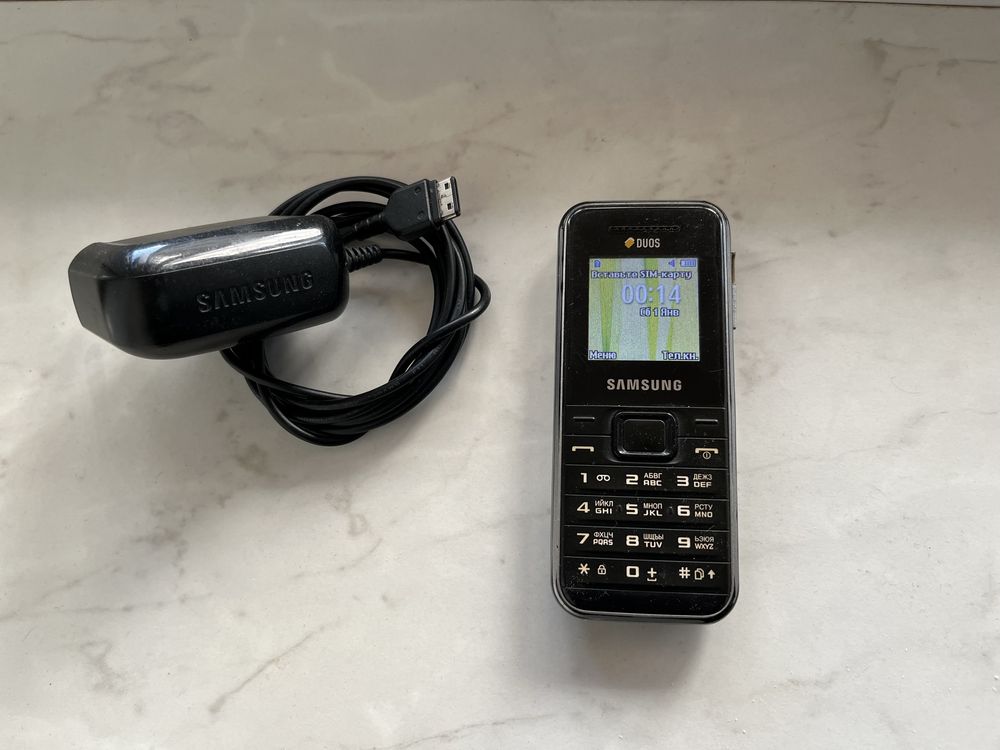 ПРОДАМ телефон SAMSUNG e1182