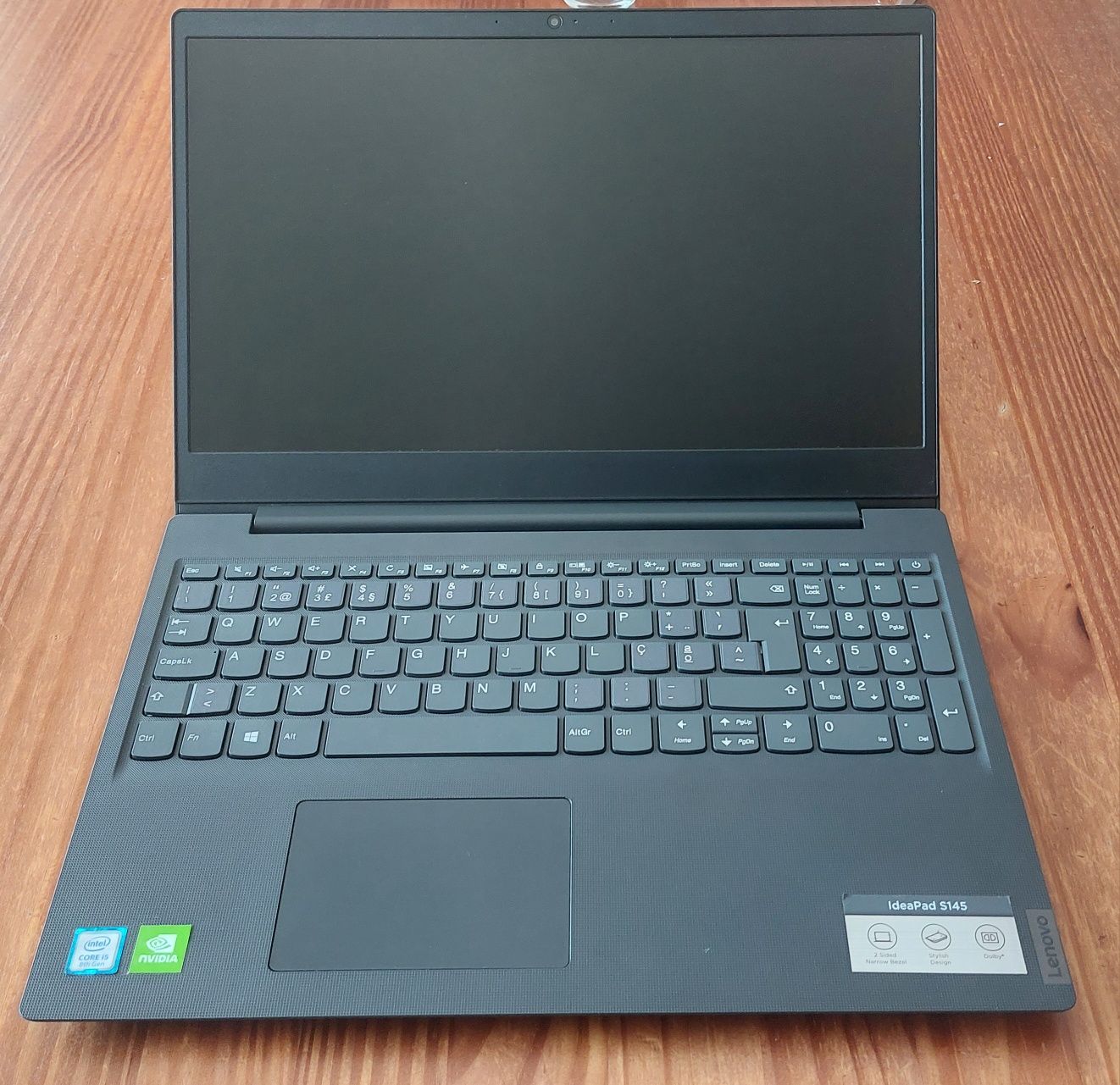 Portatil LENovo ldeapad
S145
S145-15IWL-392 (15.6" - Intel
Core i5-826