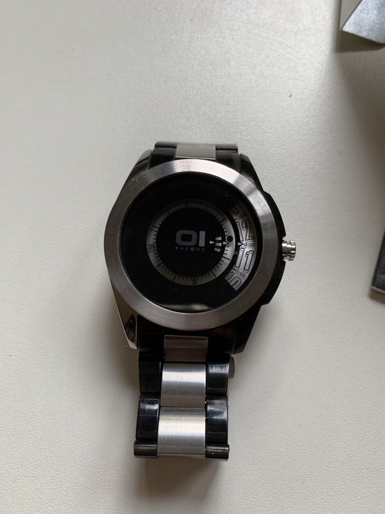 Zegarek the one, czarno-srebrny