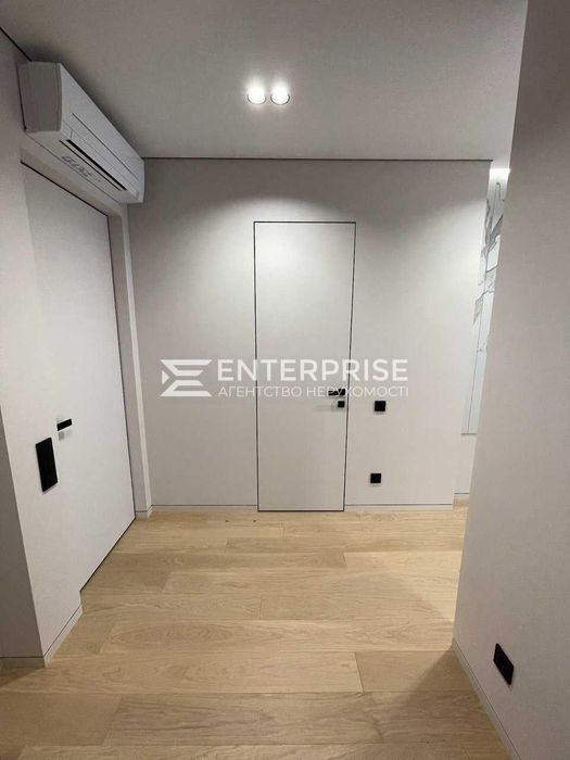 Продаж 2 кімнатної дизайнерської квартири в ЖК “Файна Таун”