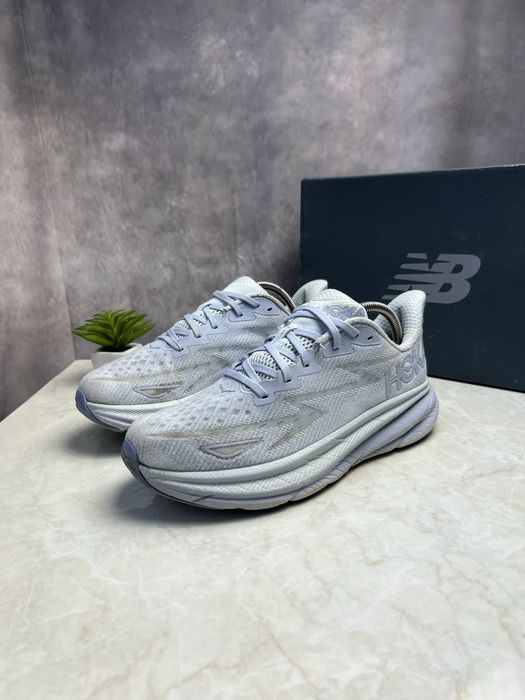 Кроссовки Hoka Clifton 9 Розмір 42.5 Original Взуття