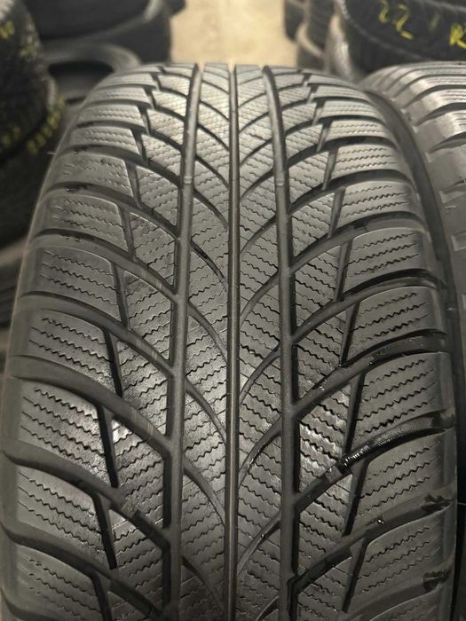 Шини Зимові 205х55хR17 Bridgestone Blizzak LM001 2шт СТАН НОВИХ