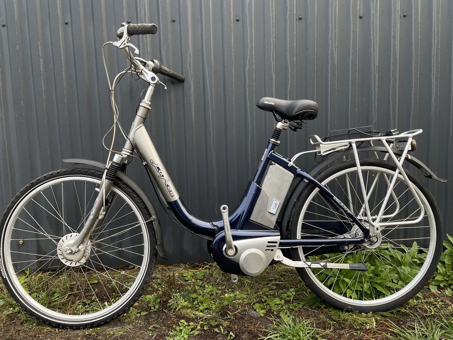 Кареточний електро-велосипед Giant Lafree повний комплект!