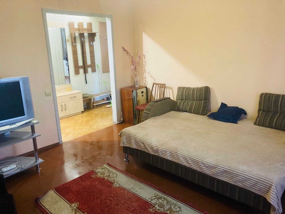 Продается 3-комнатная квартира, центр, Автономное Отопление!!!