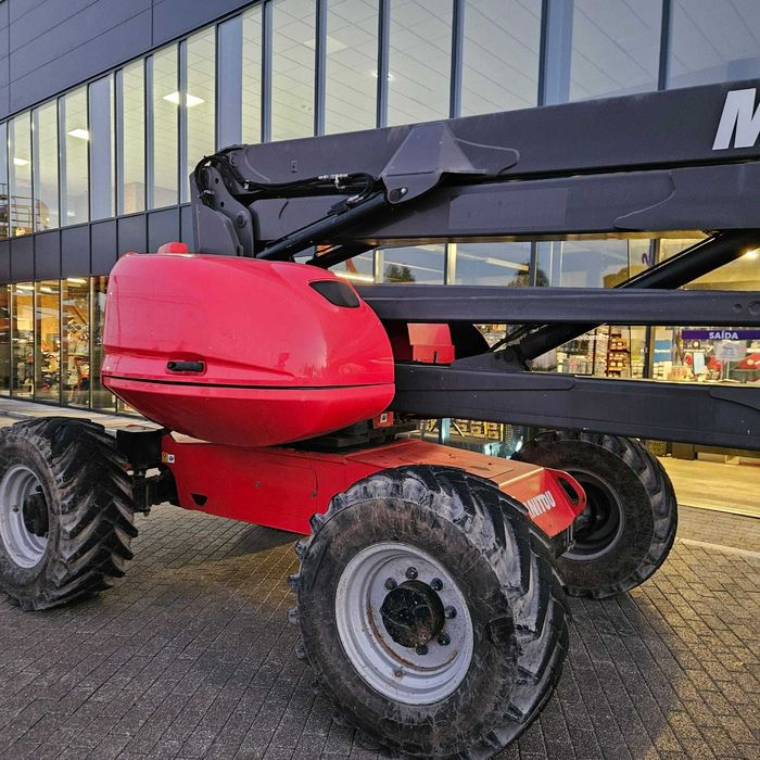 Venda plataforma articulada diesel Manitou 200ATJ