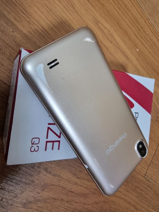 Мобільний телефон Prestigio Wize Q3