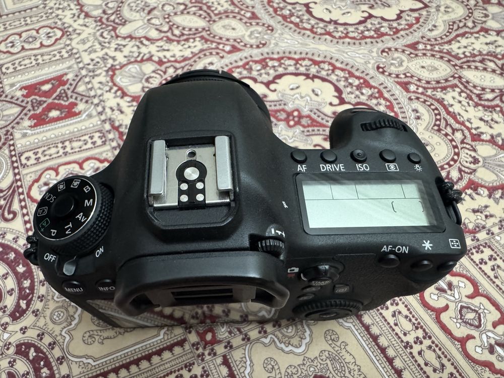 Canon EOS 6D c/garantia + Canon 50mm f/1.8 (NOVA)
