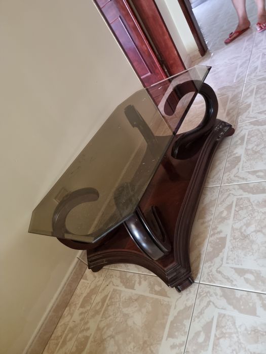 Mesa de Centro em Mogno