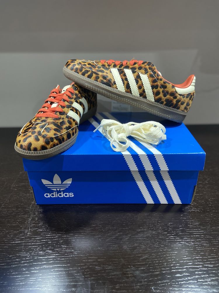 Adidas samba og red