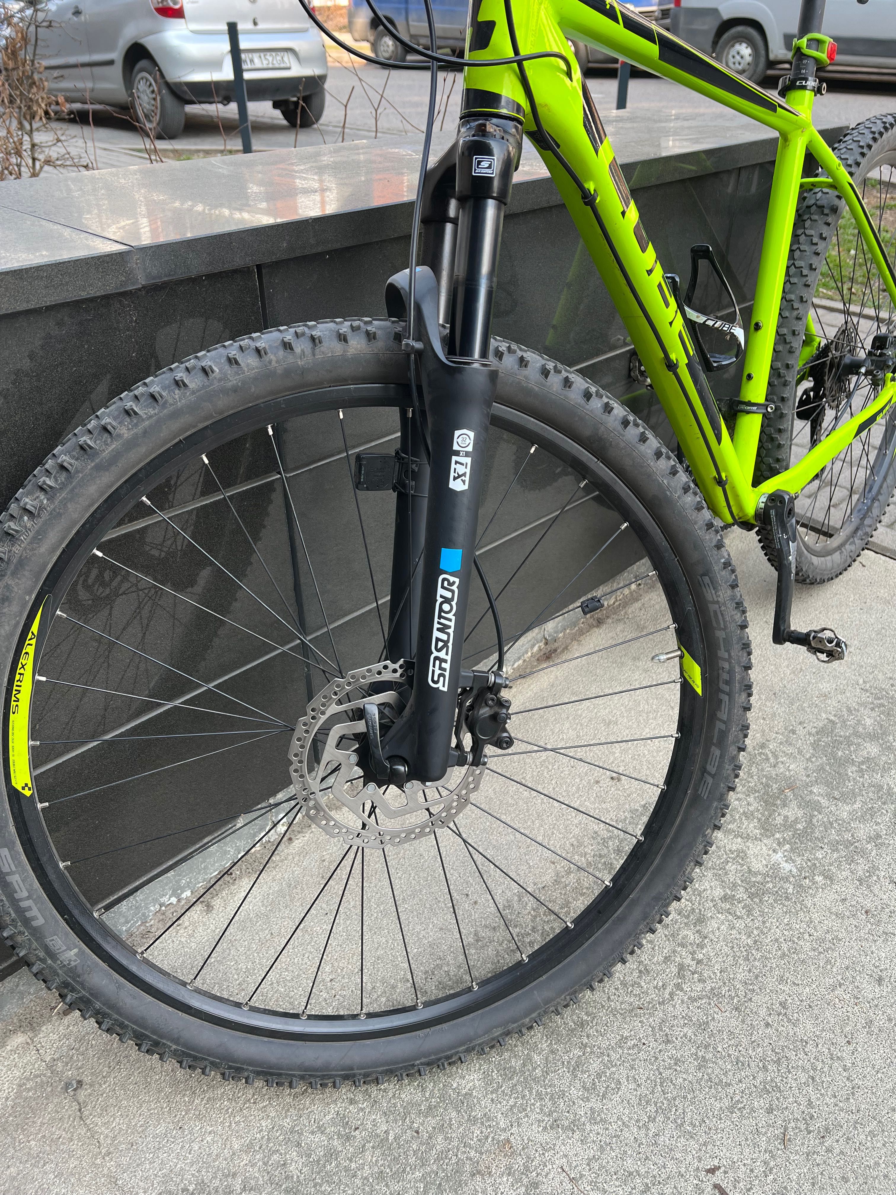 Cube Attention sl 29”