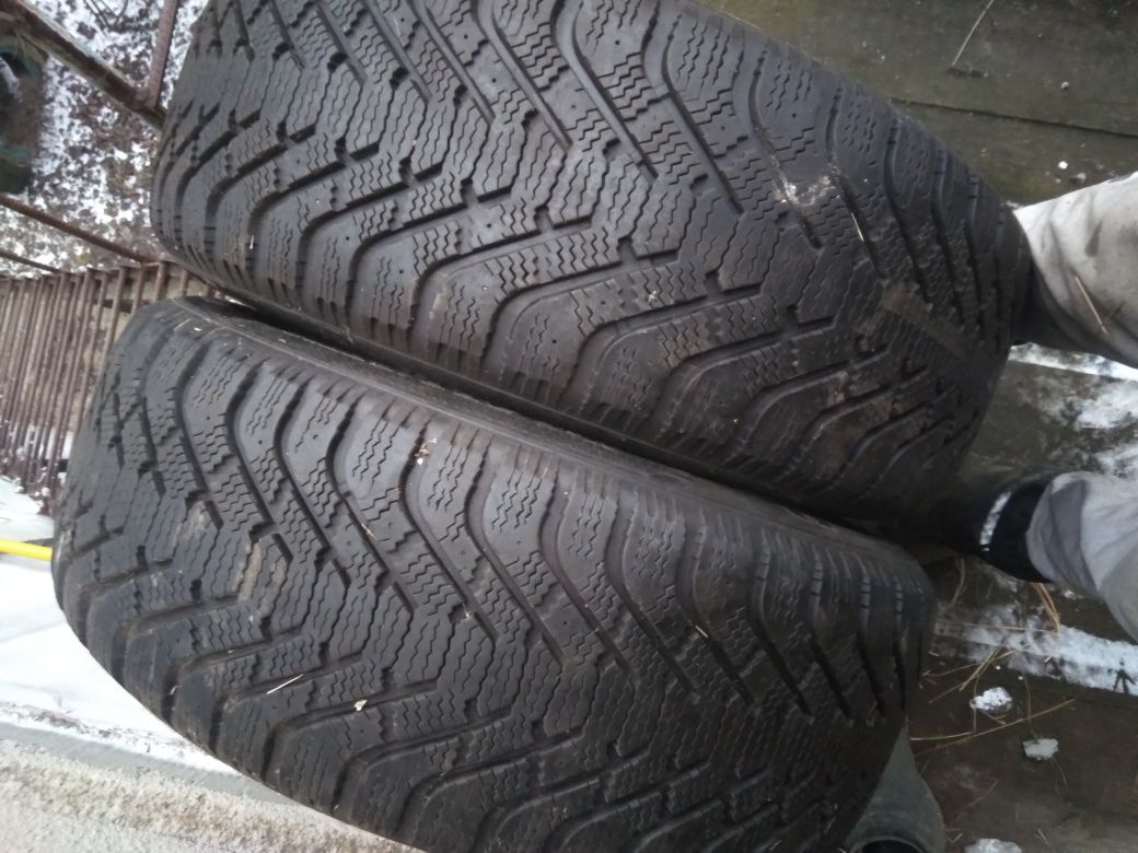 Шина зимова GOODYEAR 255/55 r19