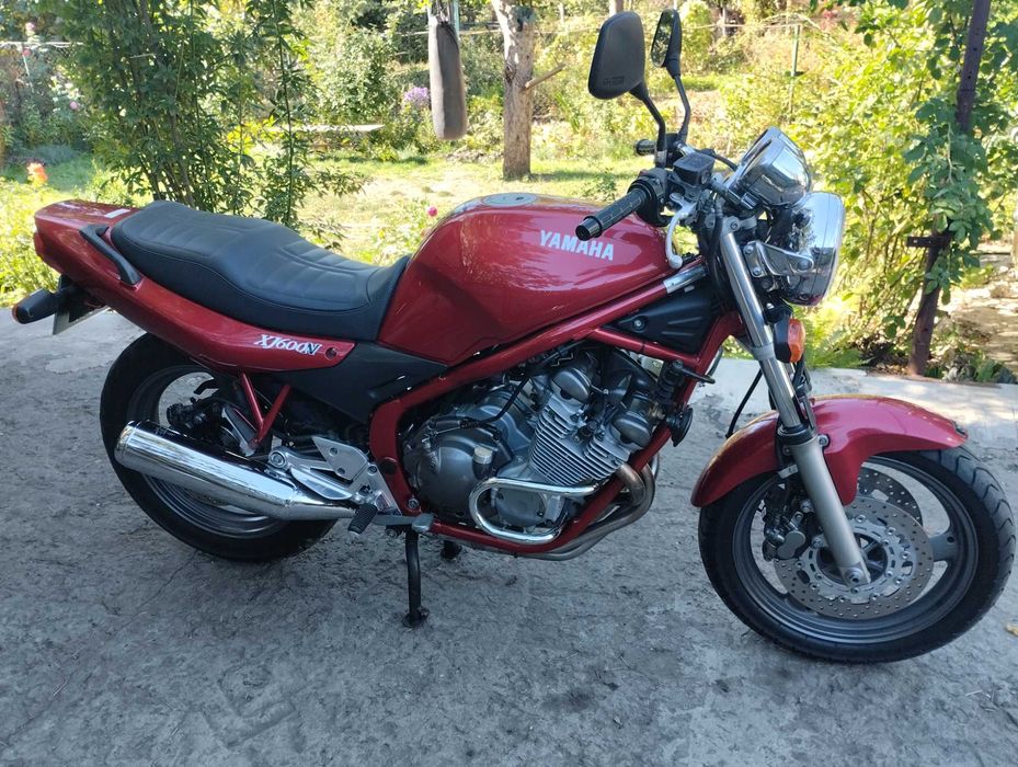 Yamaha x j 600 n 2000 року