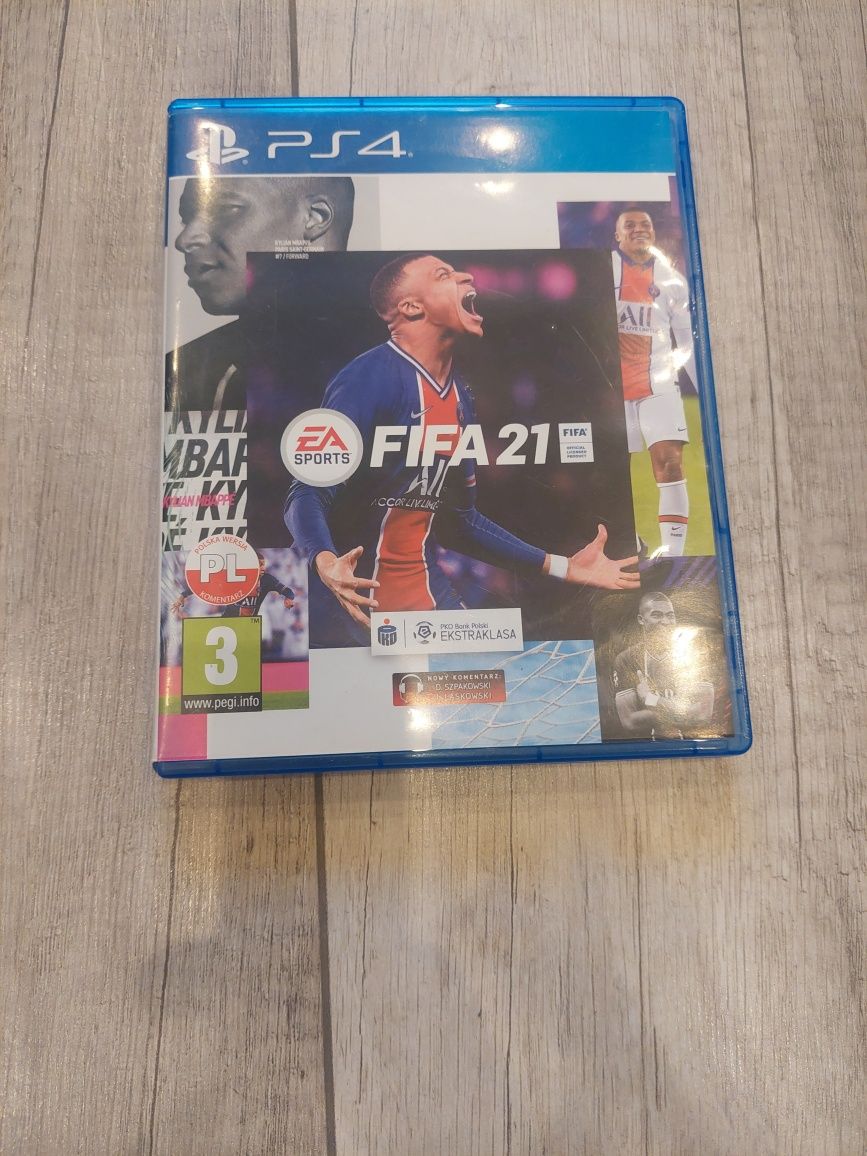 Playstation 4 PRO + 2 pady + gry FIFA 21, FIFA 22 CENA DO NEGOCJACJI