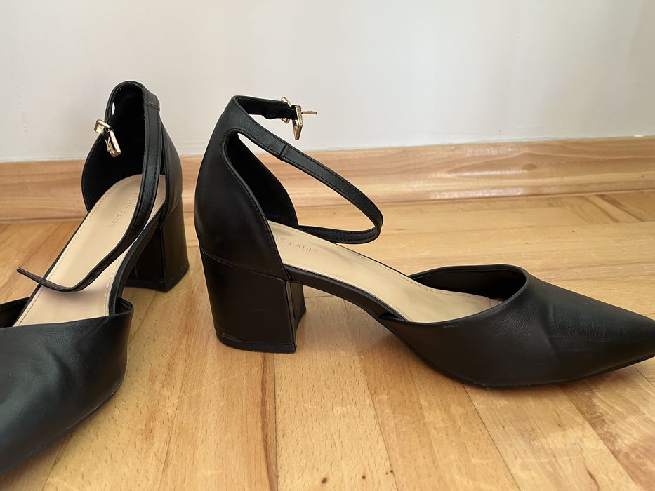 Czarne buty na obcasie 39 Jenny Fairy
