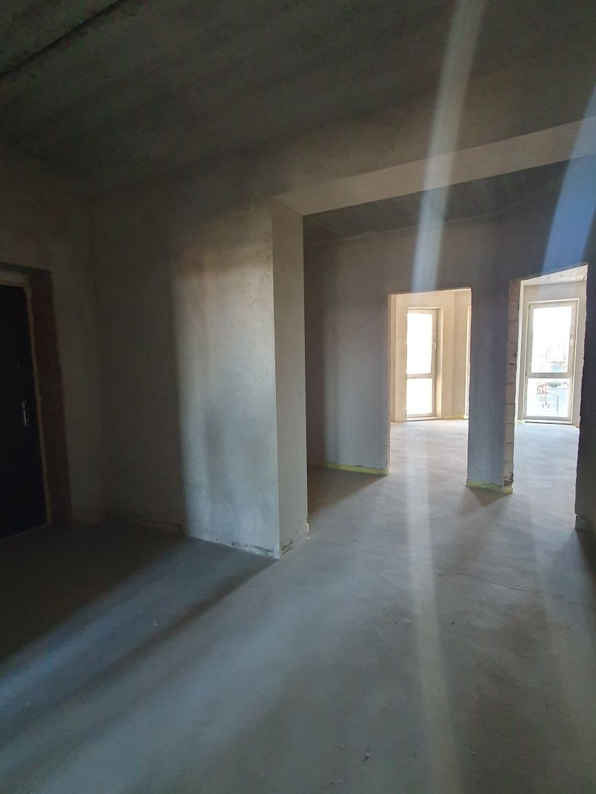 Без %, 3к, ЖК Family 2, Гатное, 85м2, кирпич, метро Теремки