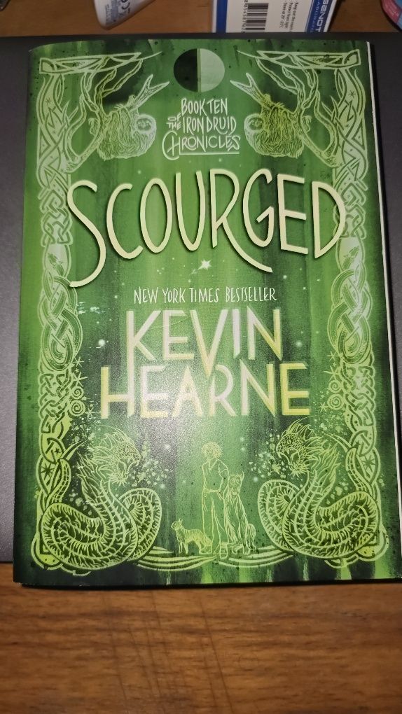 Livro Iron Druid Scourged