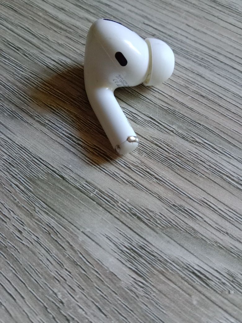 Apple AirPods Pro