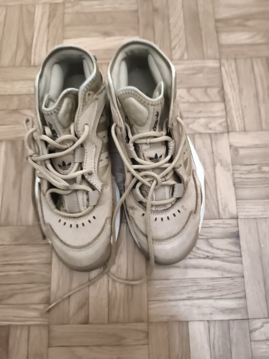 Tênis adidas  no 38