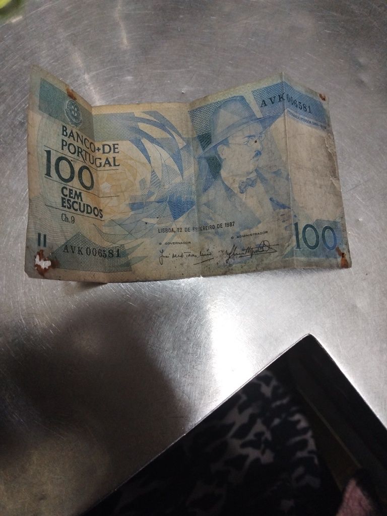 Nota cem escudos
