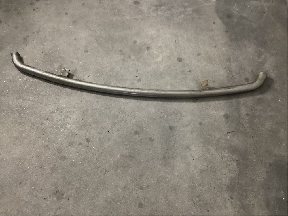 Barra para pára-choques dianteiro de Nissan Navara D40 Inox Bom estado