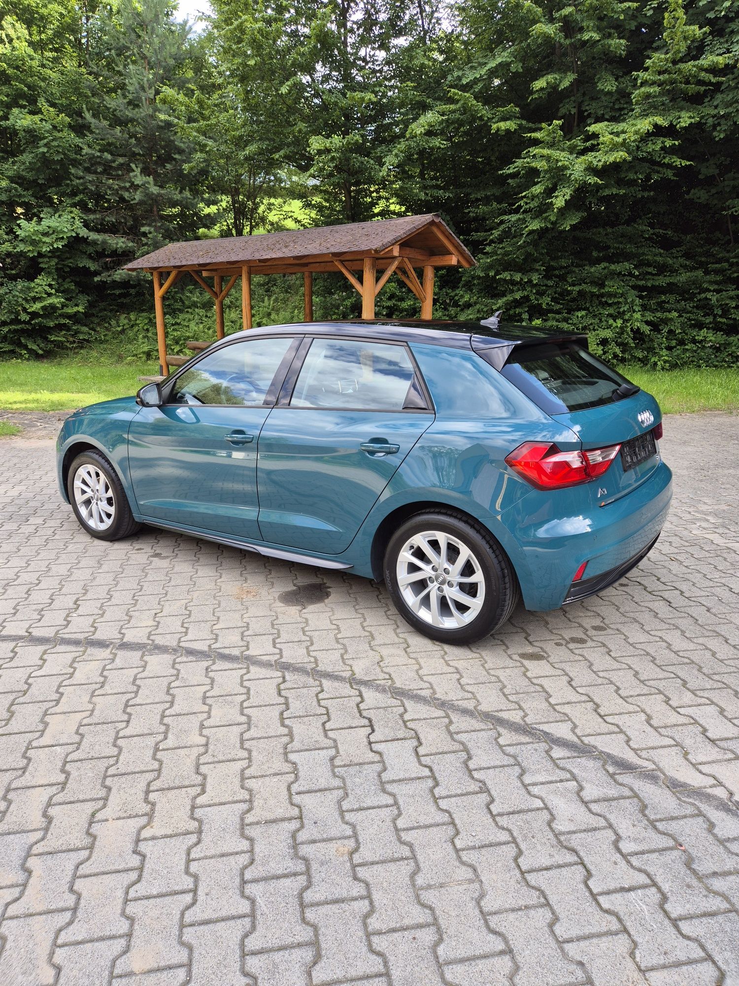 Audi a1 1.0tfsi piękny stan