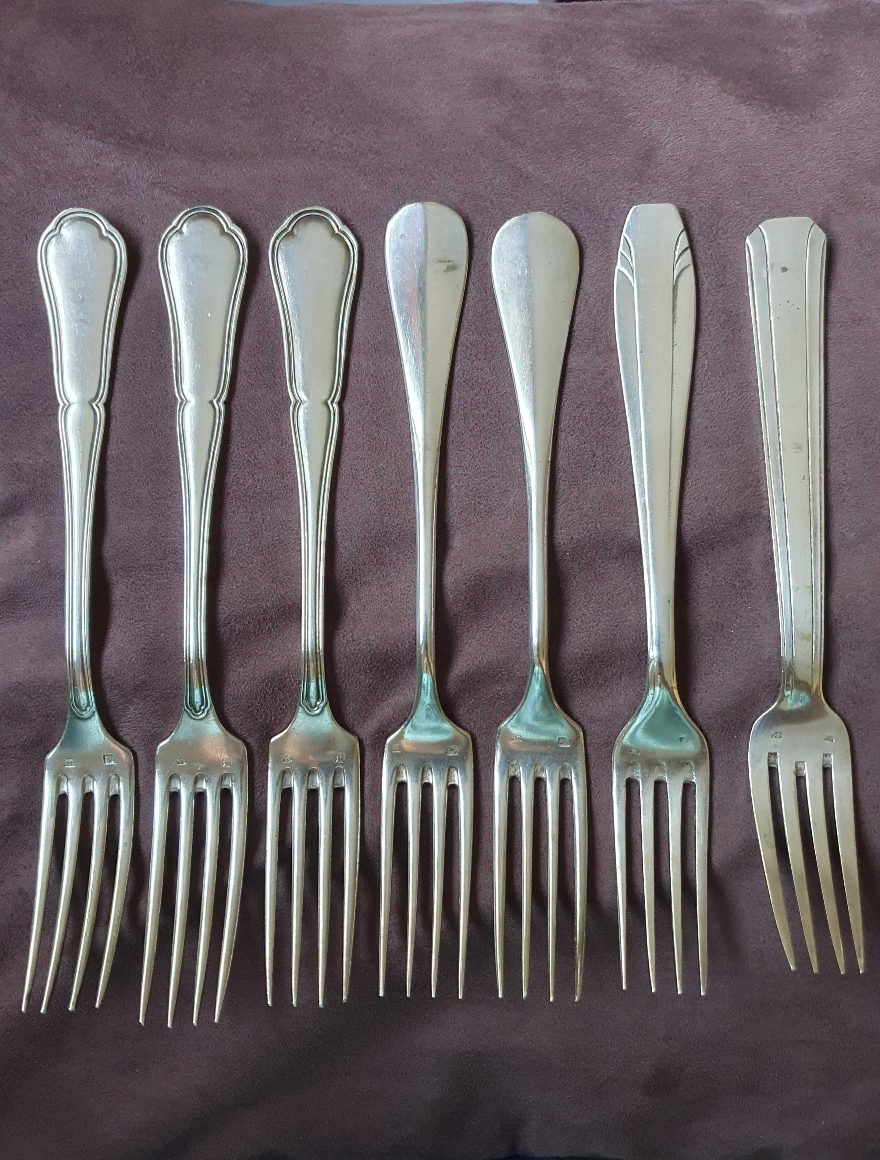 Lote de 7 Garfos Séc. XIX em METAL BLANC 84 - France