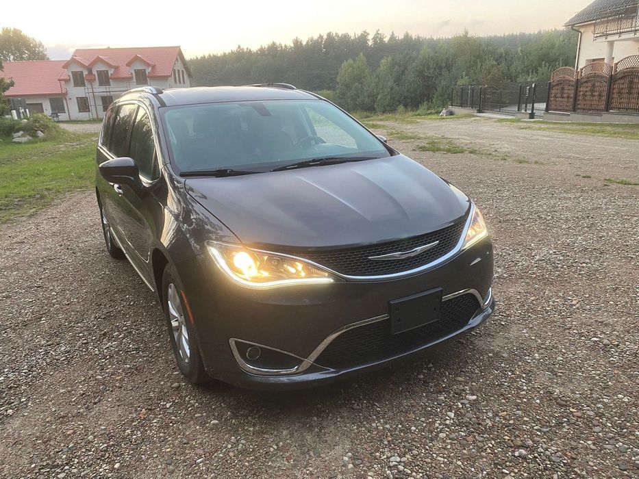 Chrysler Pacifica