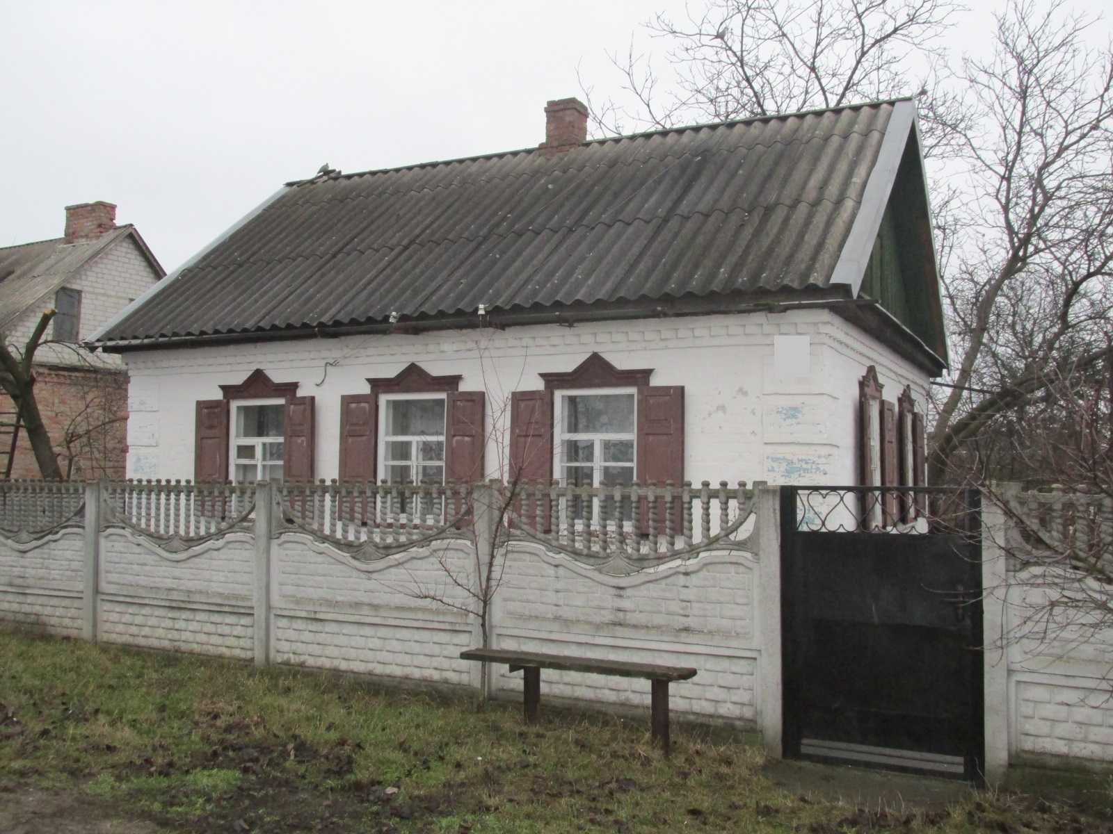 Продам газифікований будинок по вул. Кармелюка, р-н 8 школи