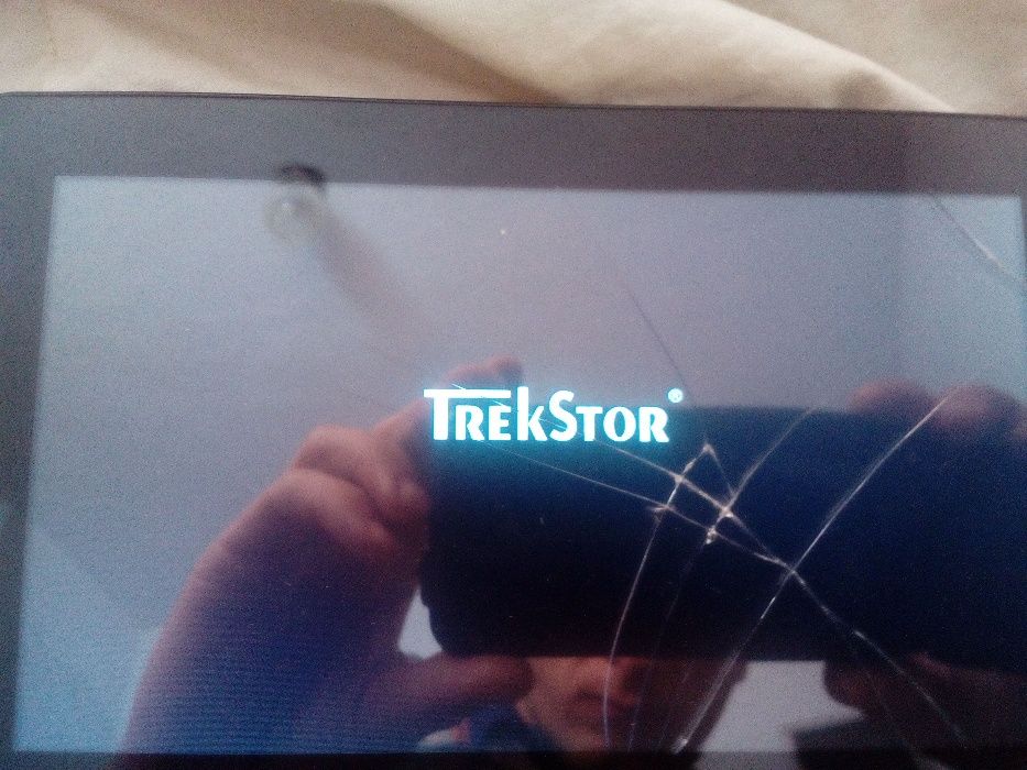 Планшет Trekstor SurfTab breeze 7.0